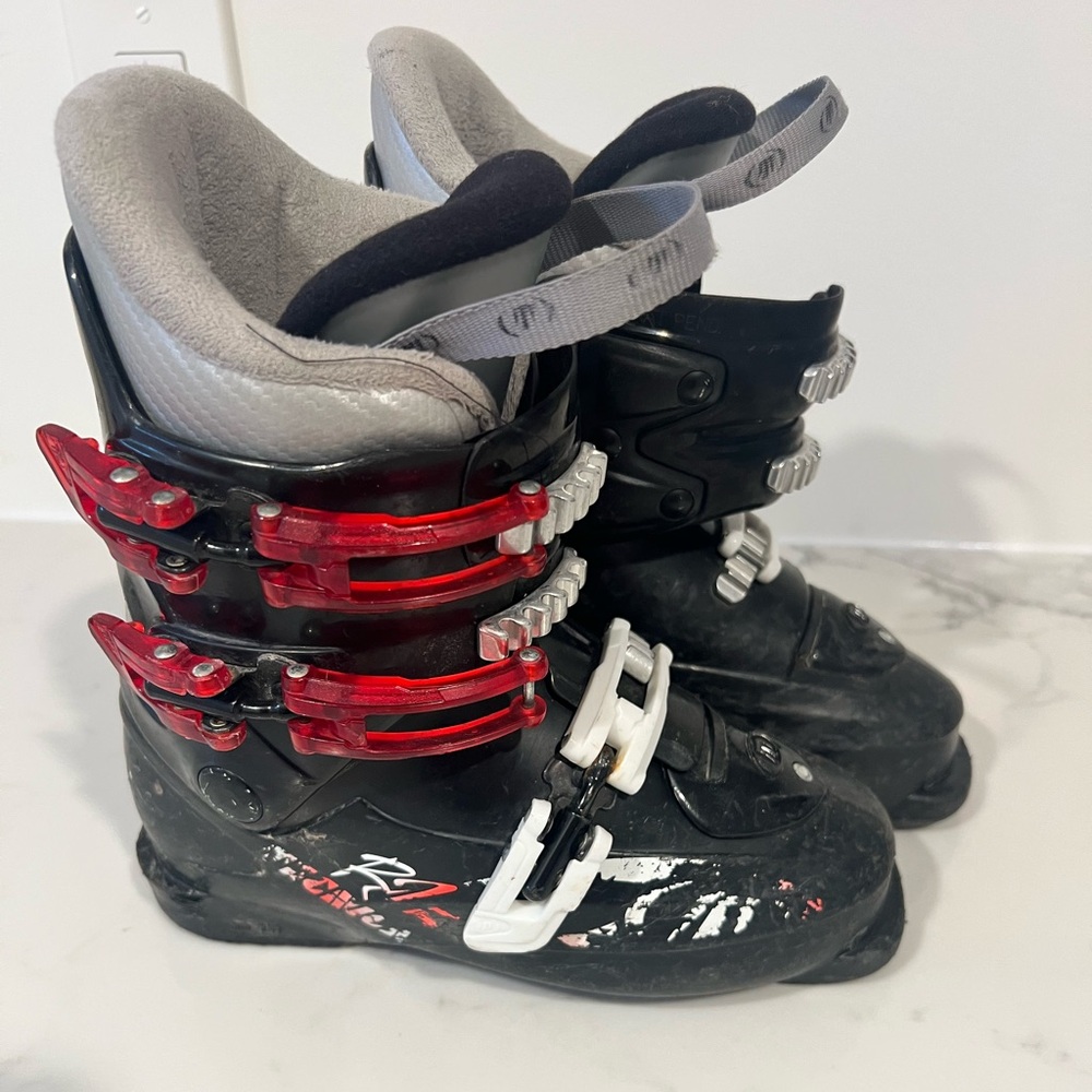 Kids Black and Red Tecnica Ski Boots